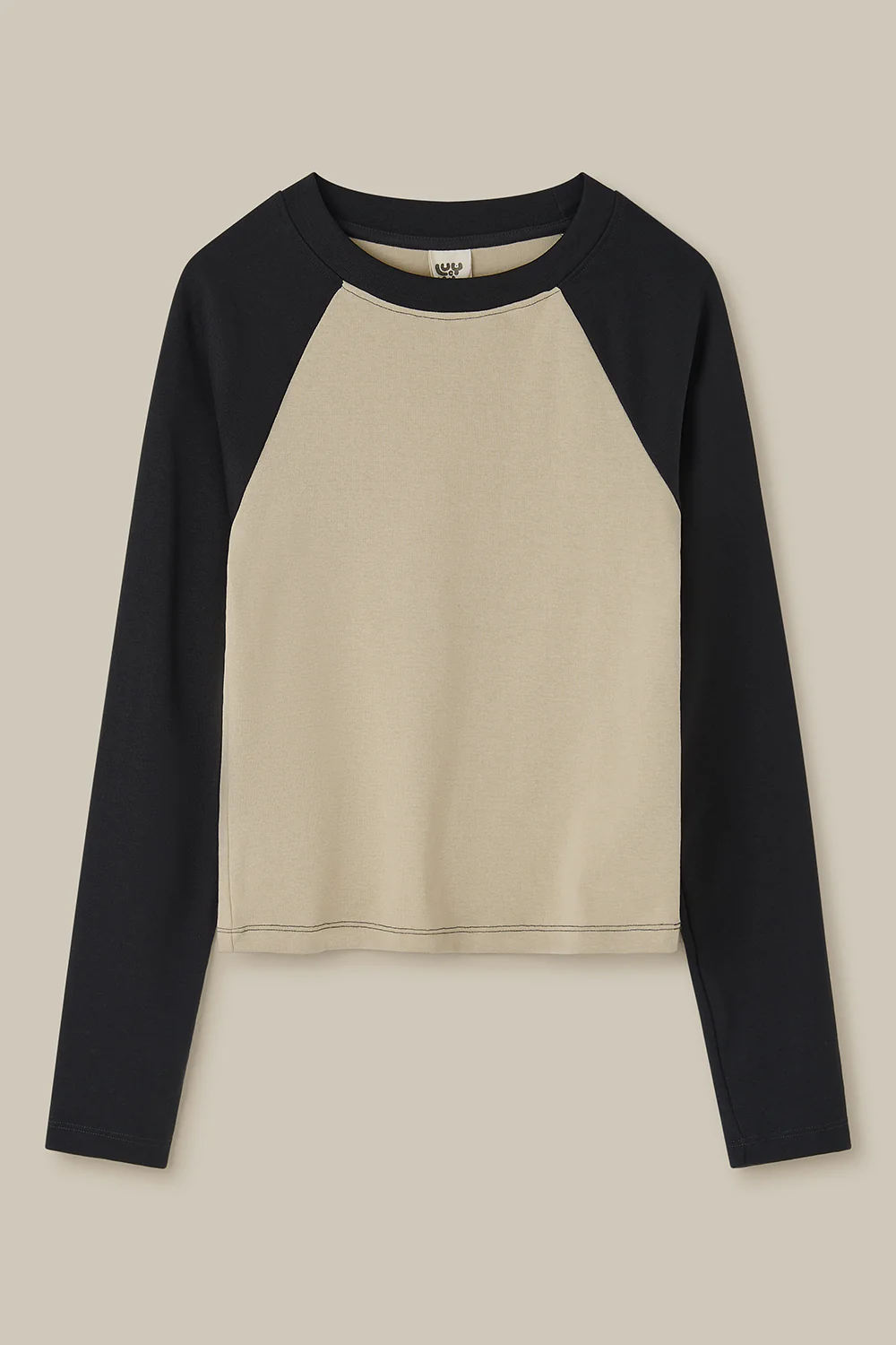 Avi - Long Sleeve Raglan T-Shirt in Black & Beige - Image 3