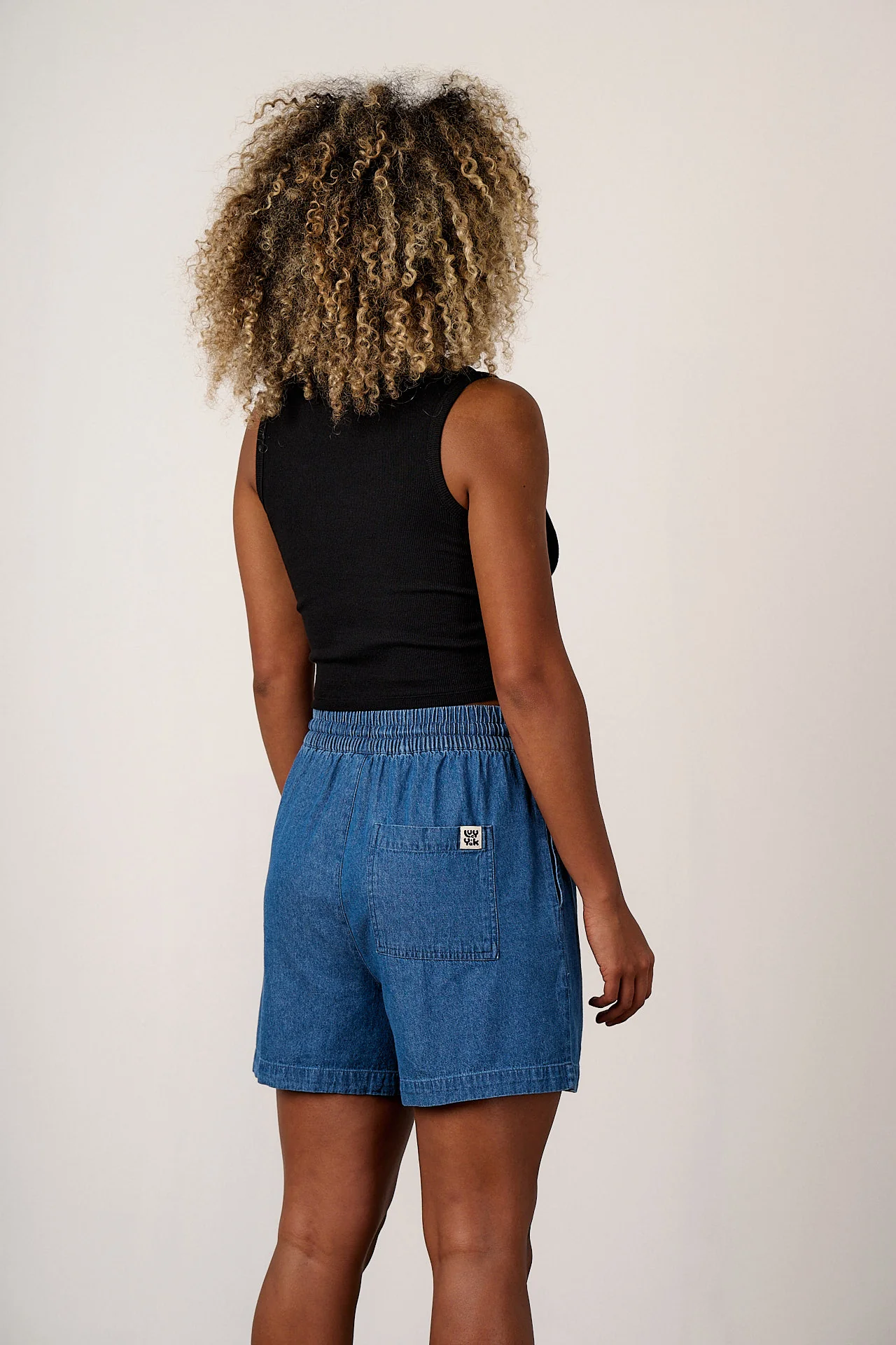Charlie - Lightweight Denim Shorts in Mid Wash - Image 6